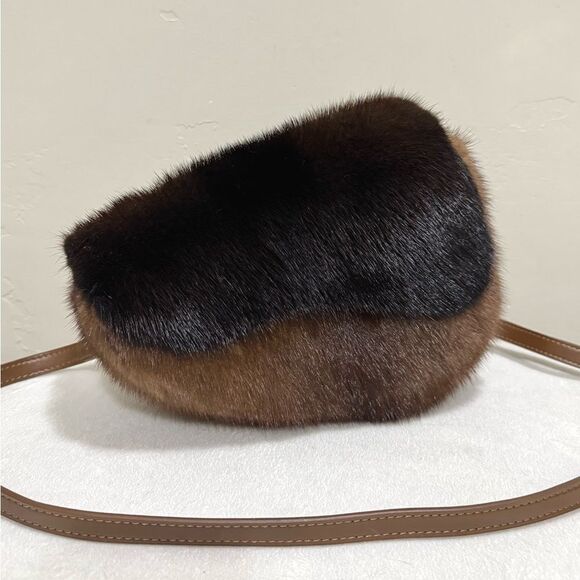 Brown Real Mink Fur Handmade Asymmetric Saddle Bag/Bumbag/Crossbody & 2 Straps - Picture 6 of 16